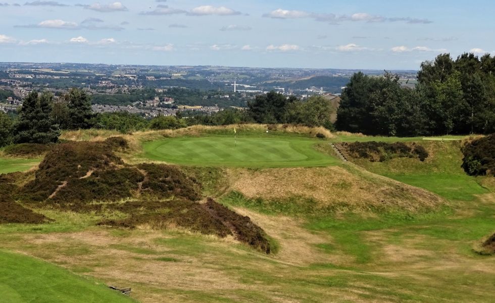 Play Crosland Heath Golf Club on a Huddersfield Golf Tour