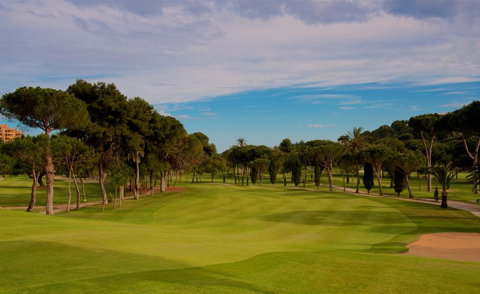 The golf course at Río Real Golf & Hotel